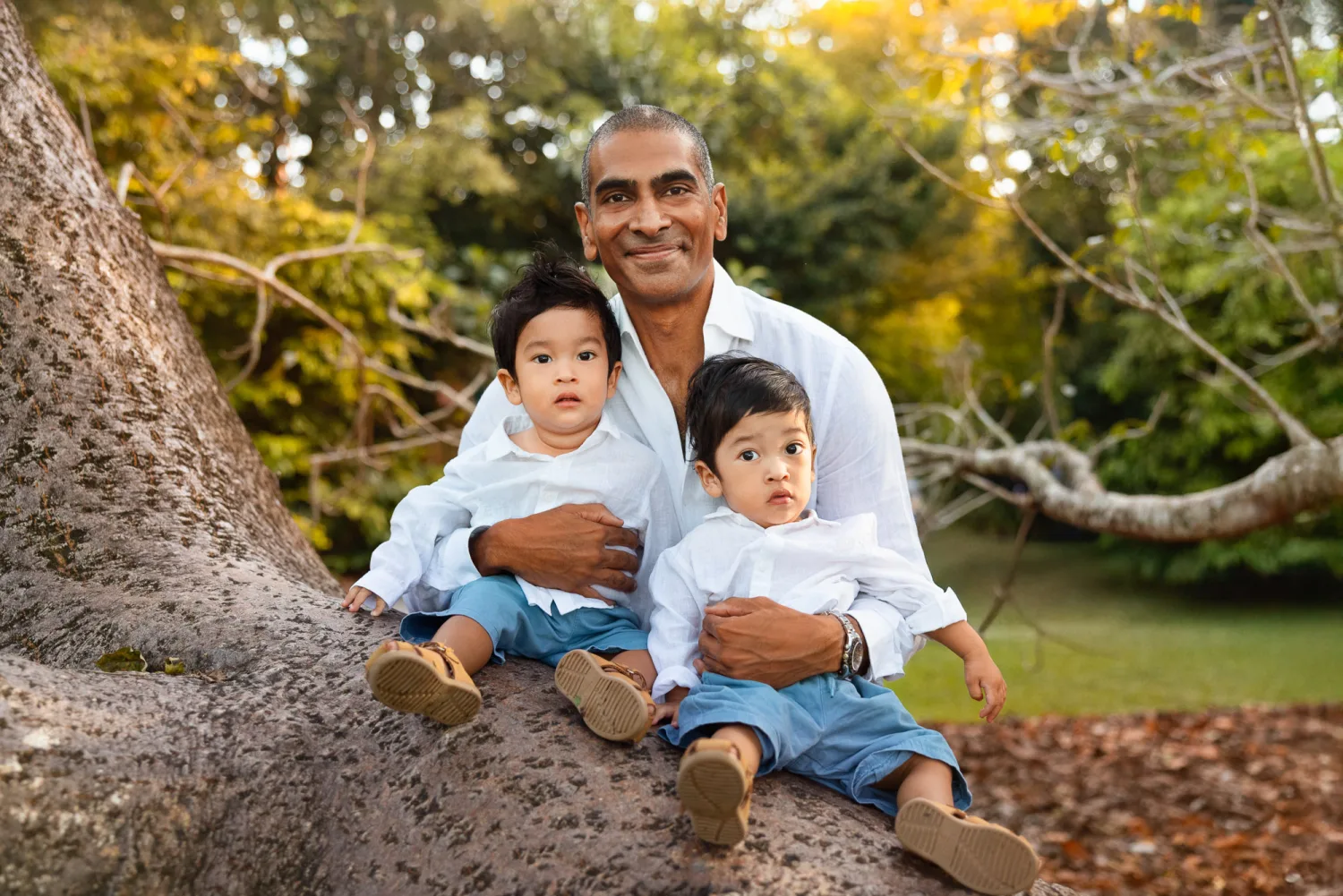 Jamie with the boys during a family moment at Botanic Gardens