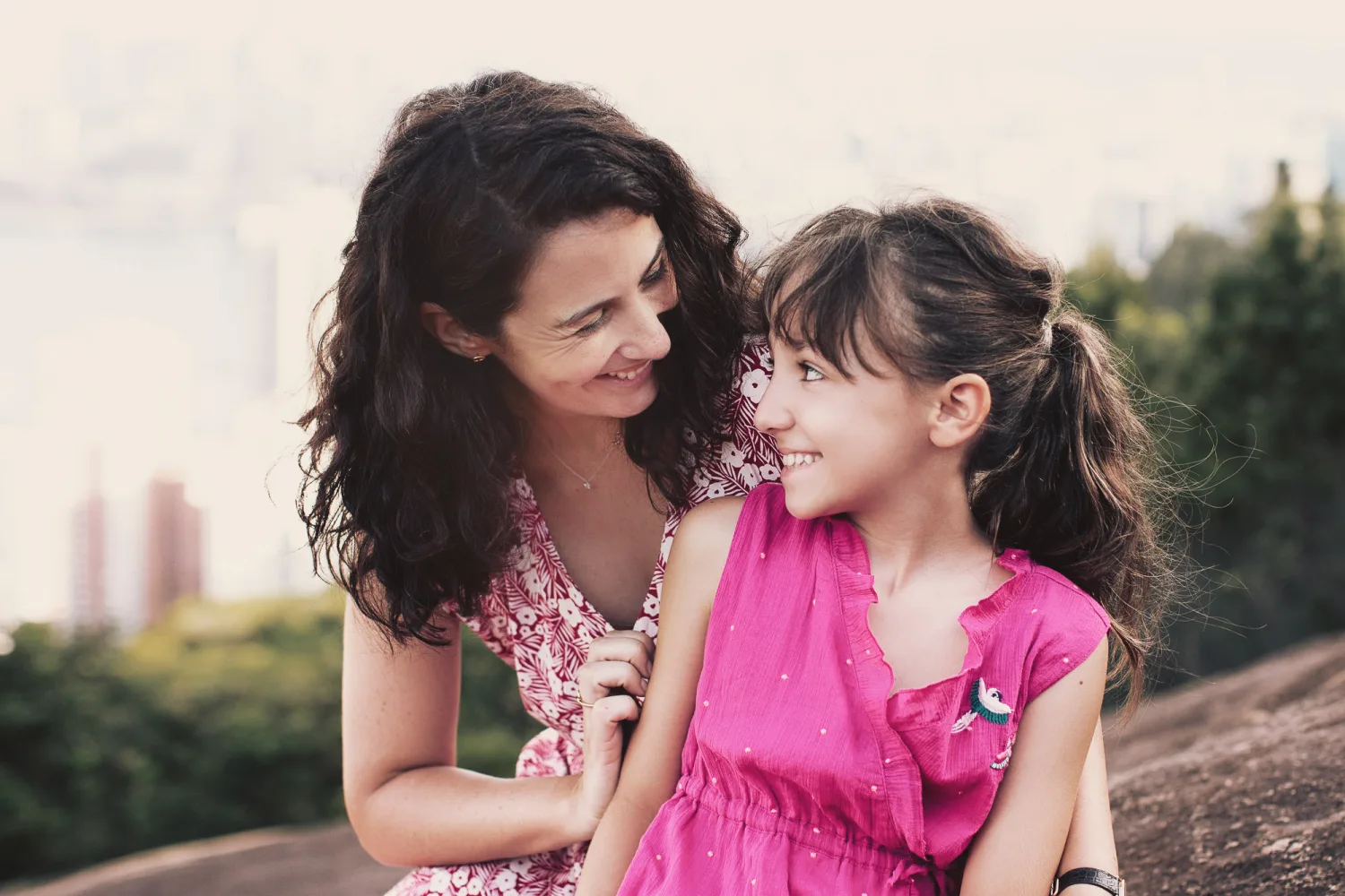 One of the sisters on the rocks during the Hong Kong outdoor family session