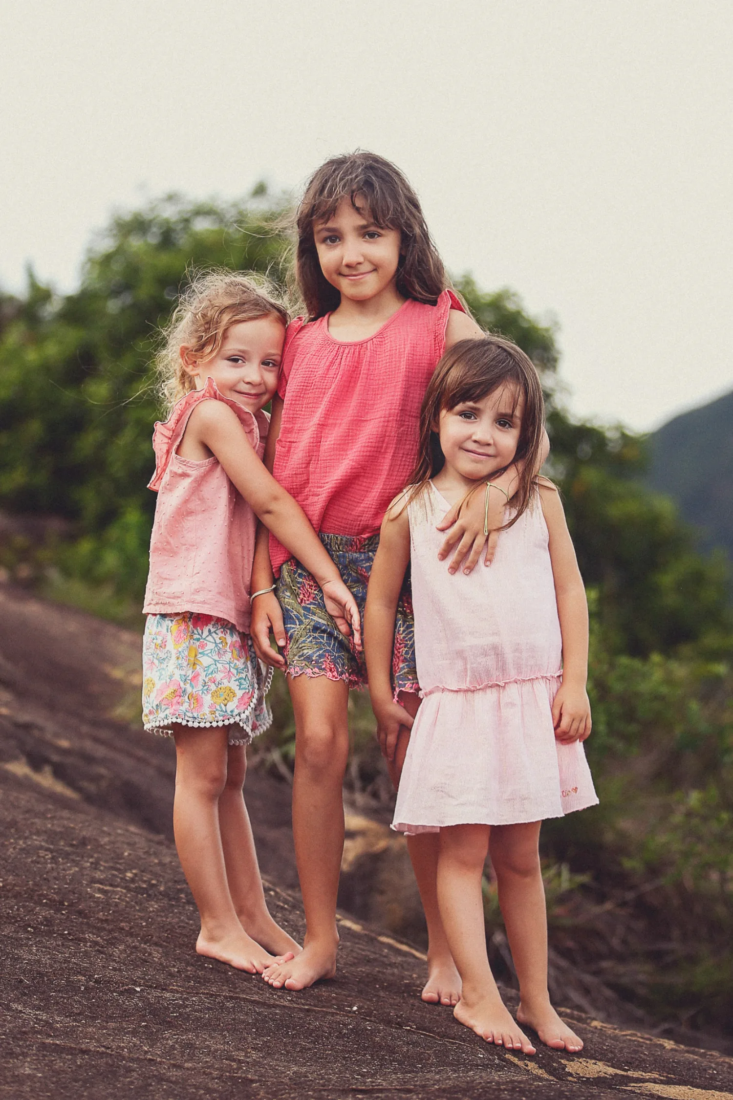 Laurence with one of the daughters on the trail near the hidden Hong Kong viewpoint